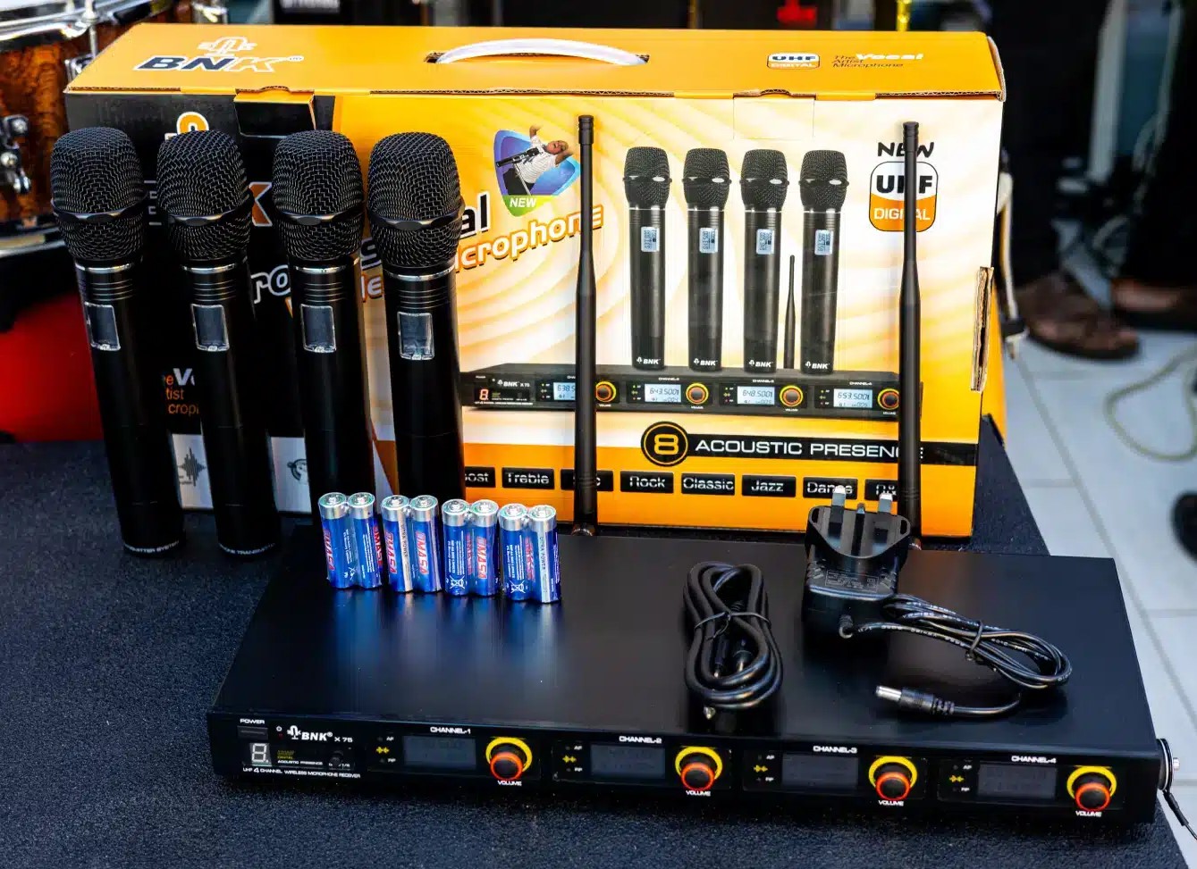 BNK X75 Wireless Microphone