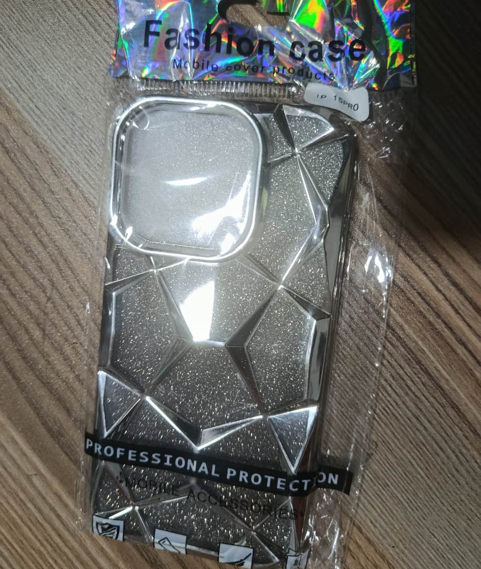 iPhone 15 Pro - Image 2