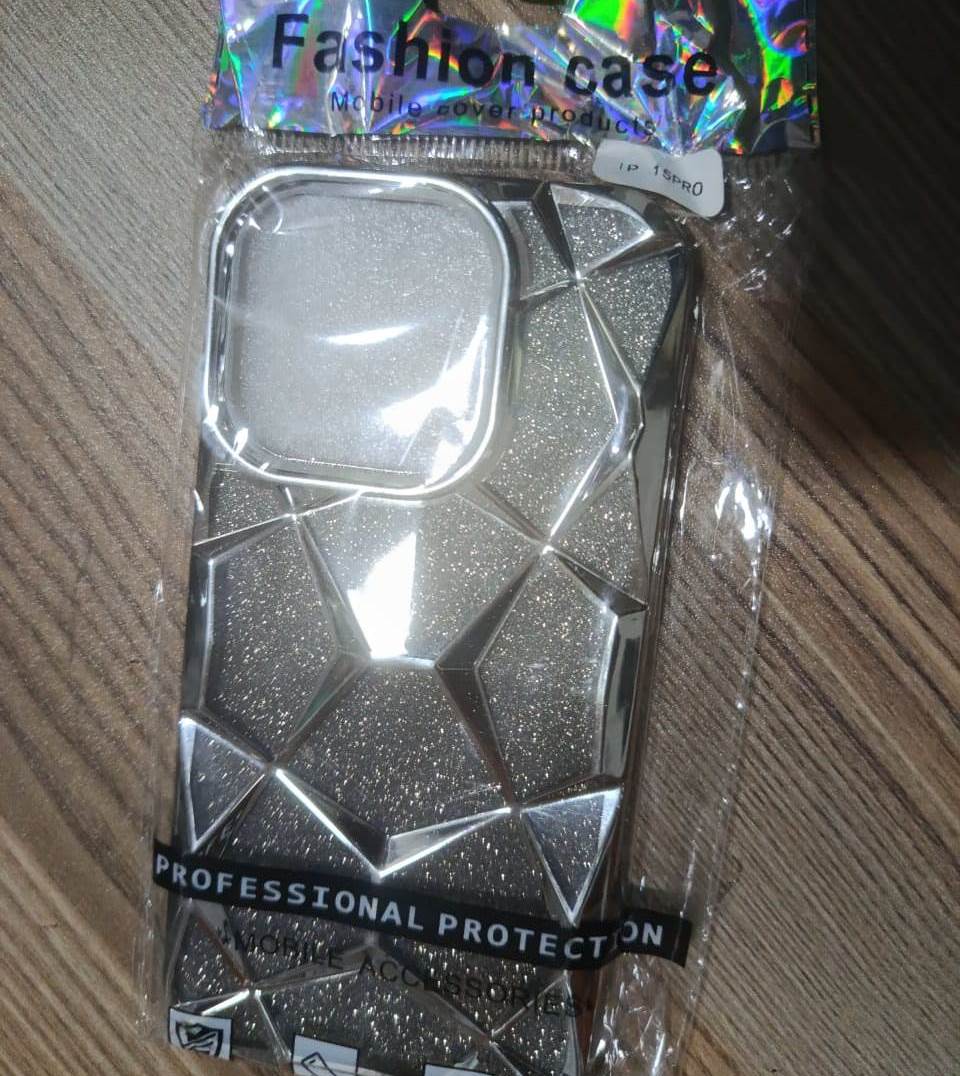 iPhone 15 Pro - Image 3