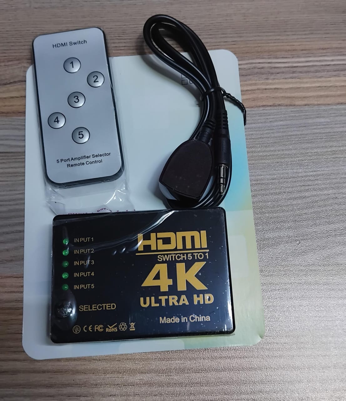 5x1 4K HDMI Switch with remote - Image 2