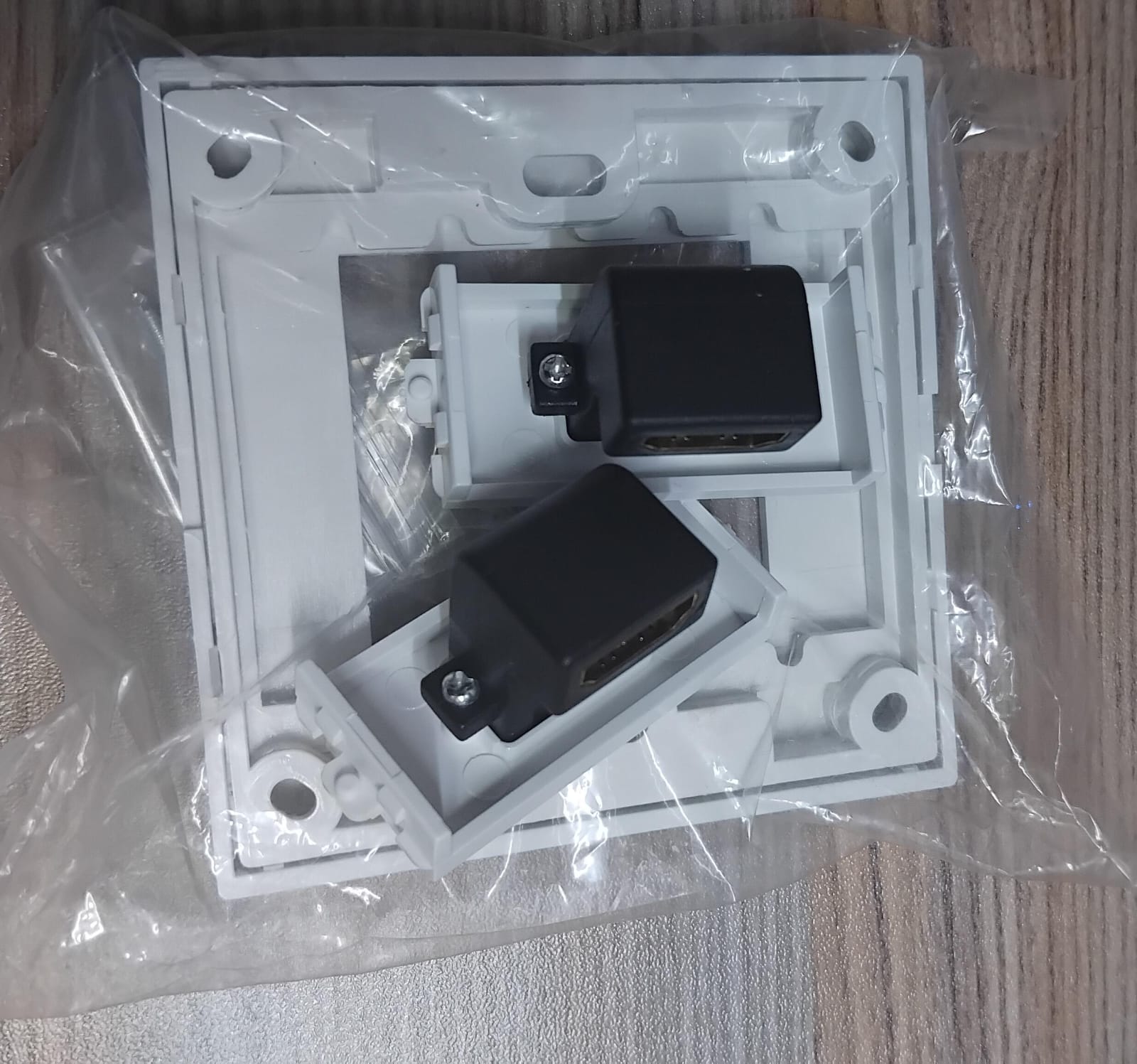 Double Port HDMI Faceplate with modules - Image 4