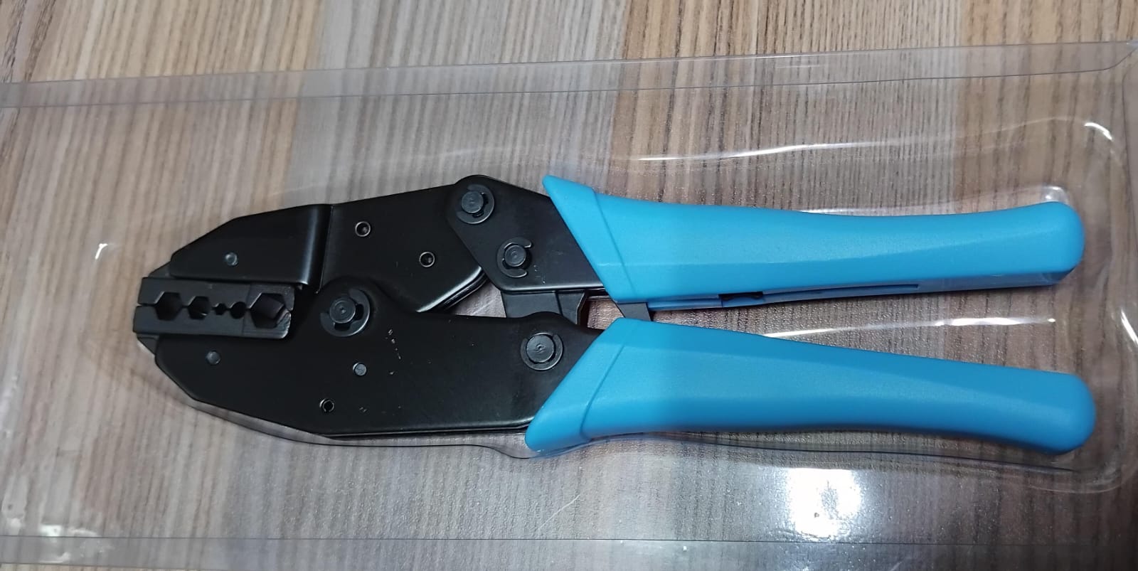 Coaxial ratchet crimping tool - Image 3