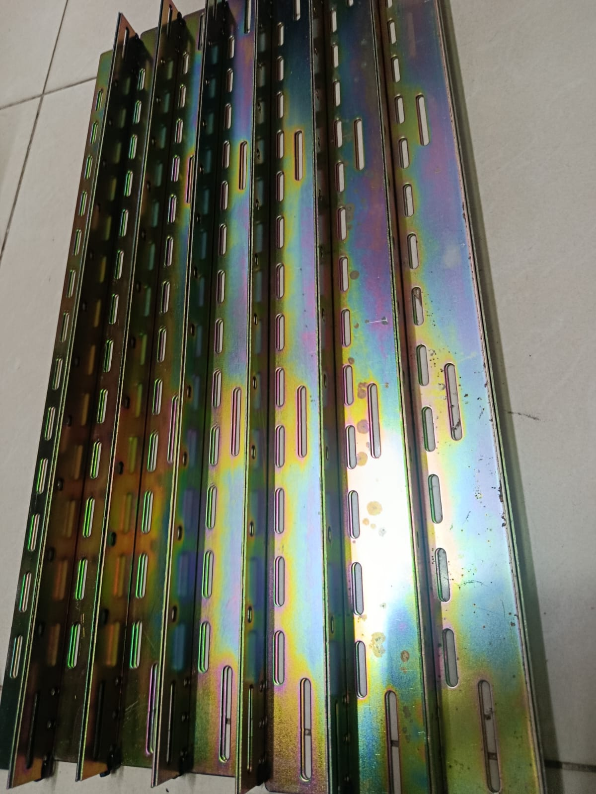 Universal Rack Mount Rails - Image 2
