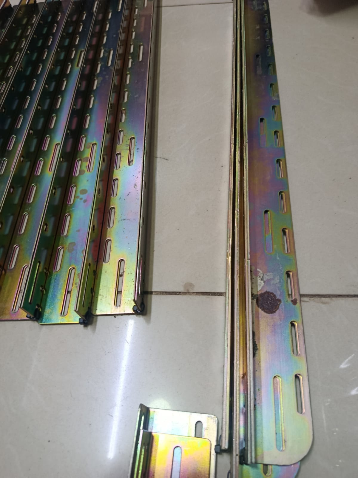 Universal Rack Mount Rails - Image 4