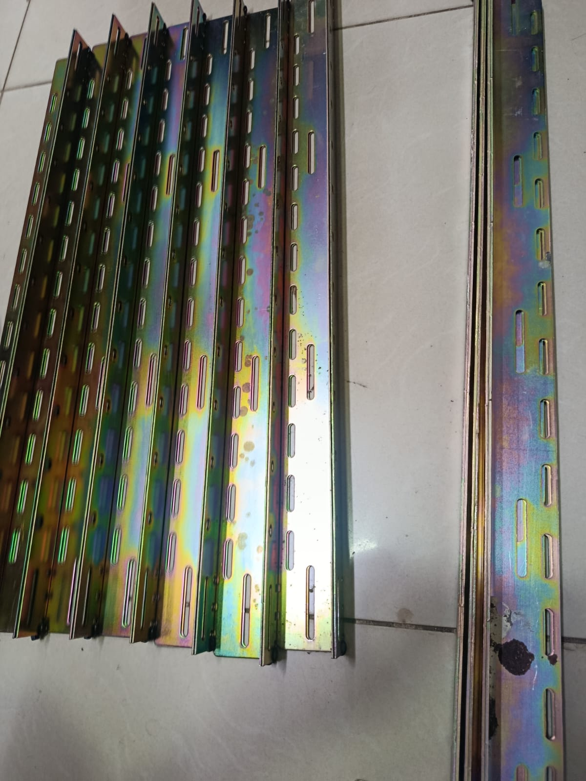 Universal Rack Mount Rails - Image 6