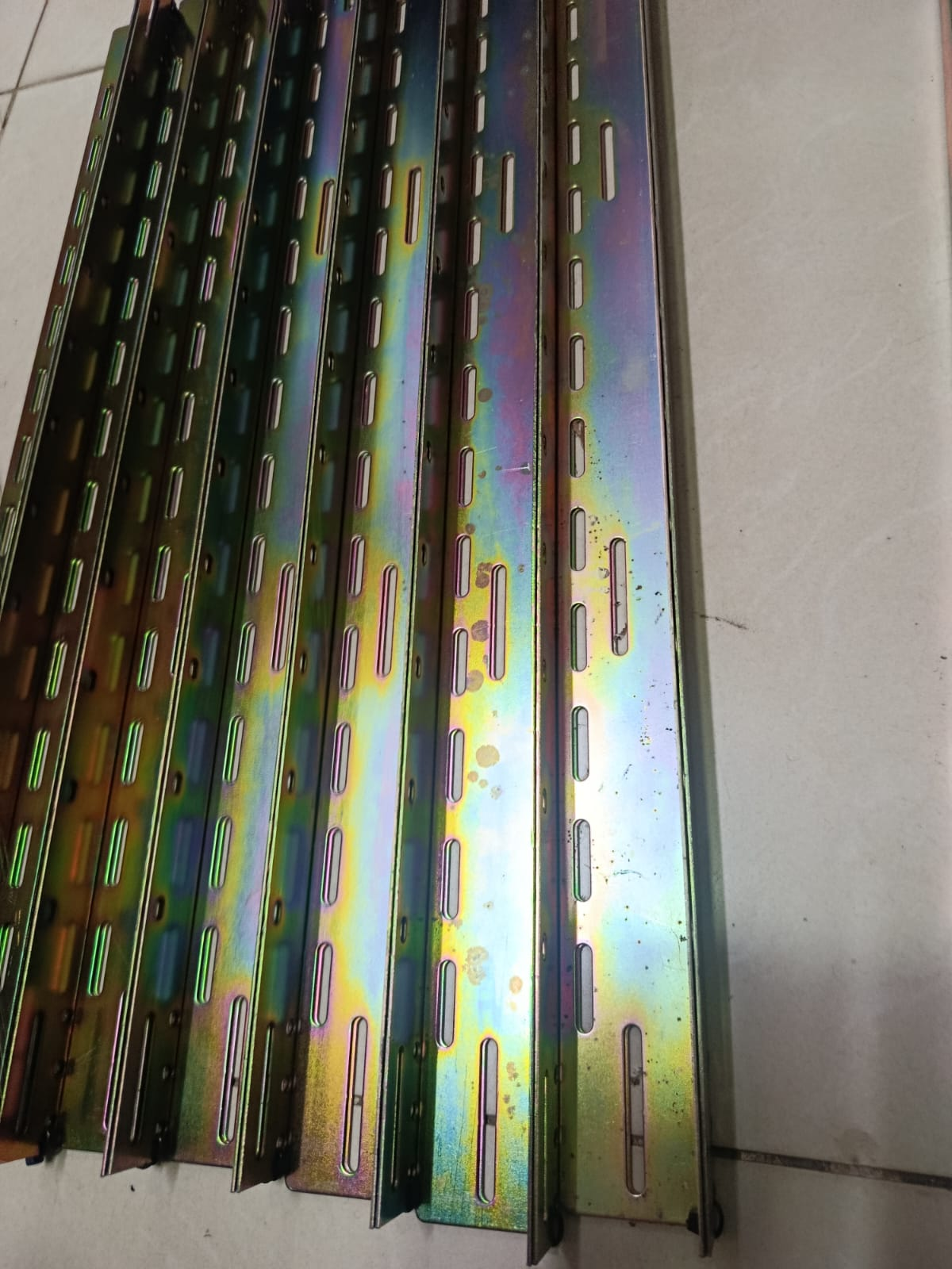 Universal Rack Mount Rails - Image 8