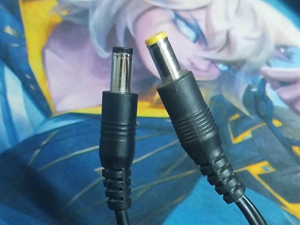 24V 3A Power Adapter - Image 3